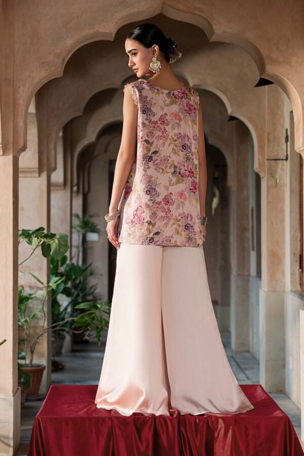 2 Piece Embroidered Textured Silk Suit - Peach 2 Piece Embroidered Textured Silk Suit - Peach