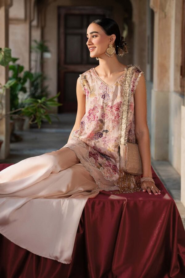 2 Piece Embroidered Textured Silk Suit - Peach 2 Piece Embroidered Textured Silk Suit - Peach